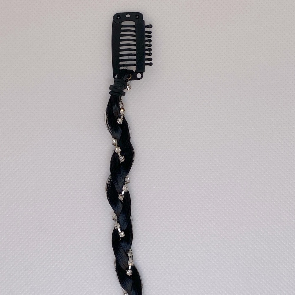 20-inch Rhinestone-Embellished Hair Braid Extension – Versatile Elegance